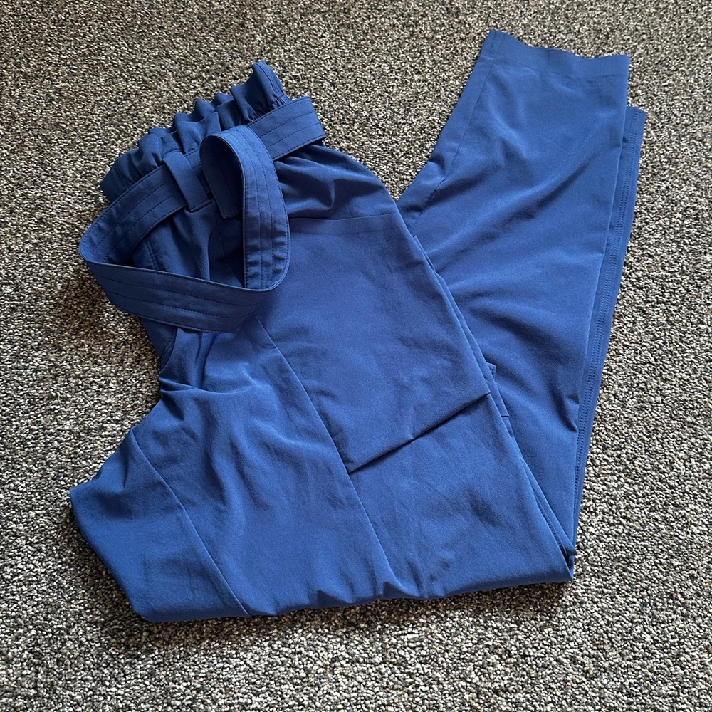 Athleta Women's Blue Skyline Paper-bag Waist Pants Size 2P - Picture 2 of 14
